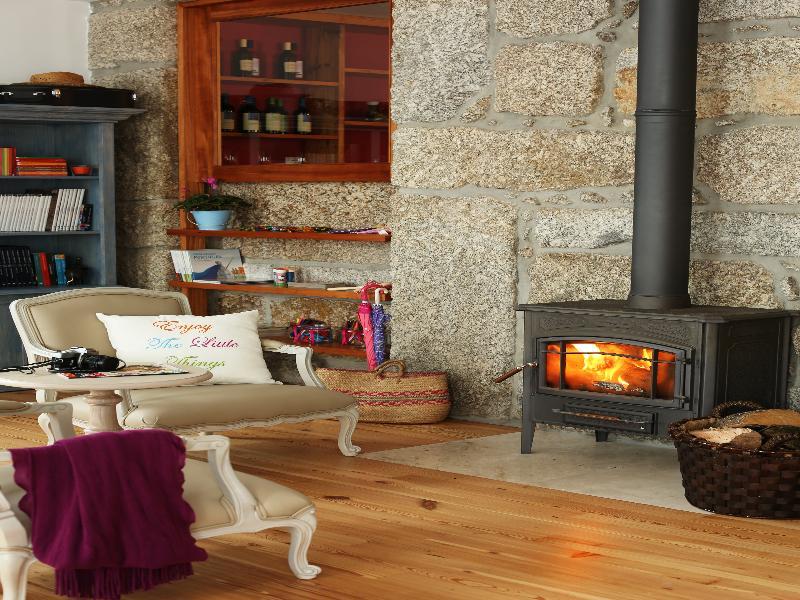 Solar Egas Moniz-Charming House & Local Experiences Villa Paco de Sousa Exterior photo
